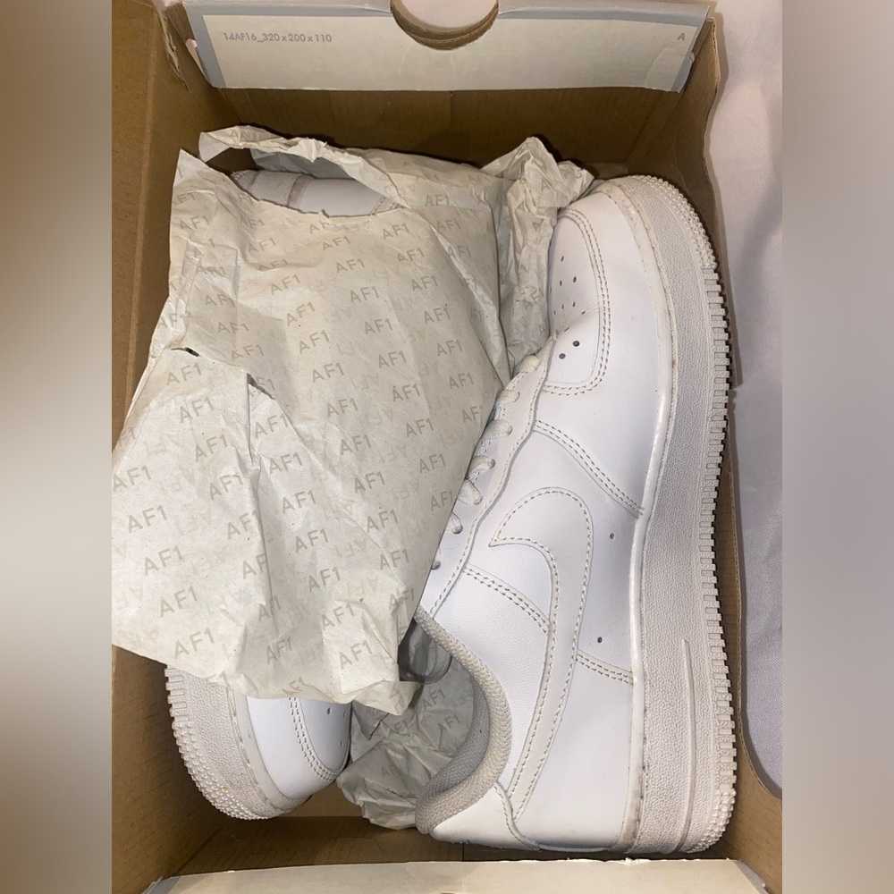 Nike Air Force 1 Size 8 All-White Classic Low-Top Sneakers